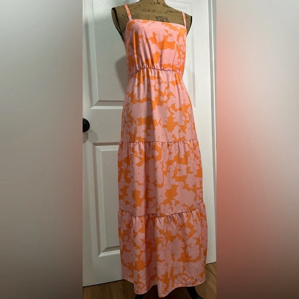 SOCIAL STANDAR Vibrant Floral Maxi Dress in Orange and Pink - Picture 2 of 6